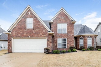 Building Photo - 10114 Bloomsbury Ave