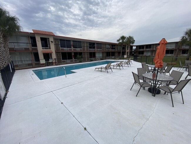 Photo - 43420 US Highway 27 Townhome