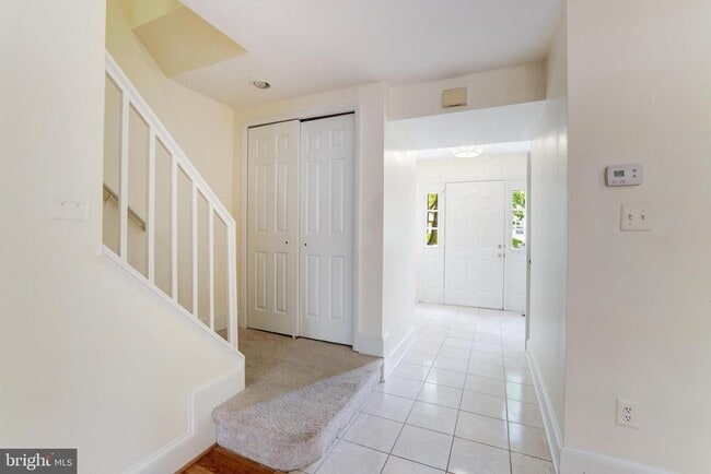 Building Photo - 8509 Jeffersonian Ct