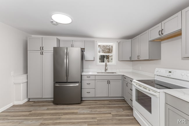 Foto del edificio - 614 S Webster St