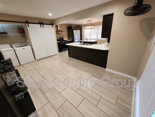 Foto del edificio - 1440 S Brown Ave