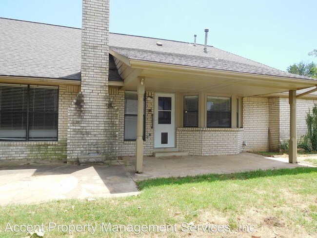 Building Photo - 7405 E 83rd St