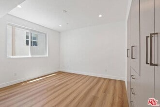 Building Photo - 834 S Shenandoah St