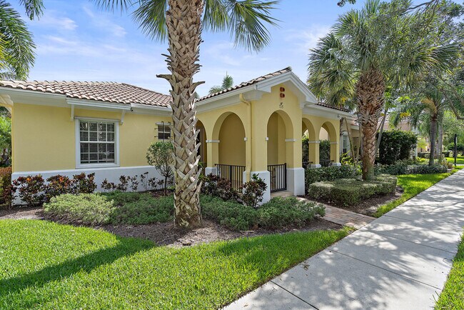 Building Photo - 158 San Remo Dr