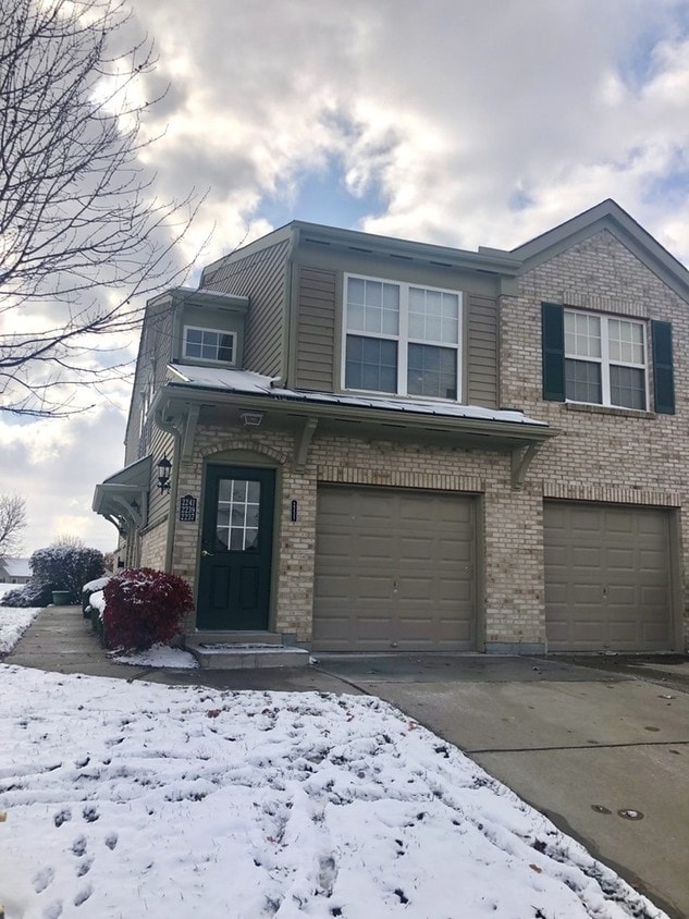 Primary Photo - Immaculate Second Floor Condo!