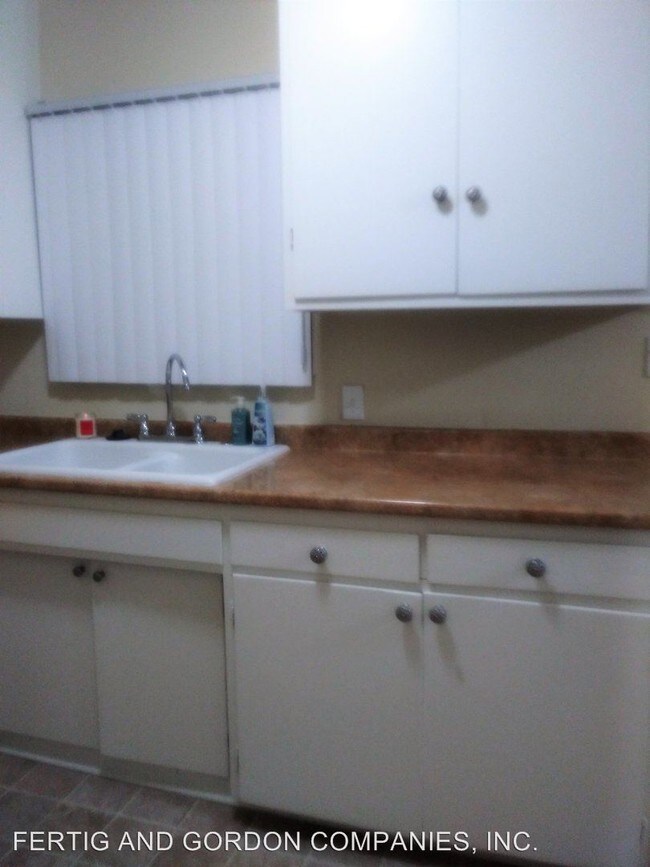 Foto del edificio - 915-923 Beverly Way