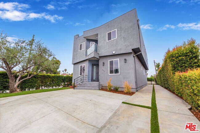 Foto del edificio - 2143 Kerwood Ave