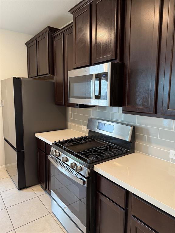 Foto del edificio - 31127 Mahogany Fir Trl