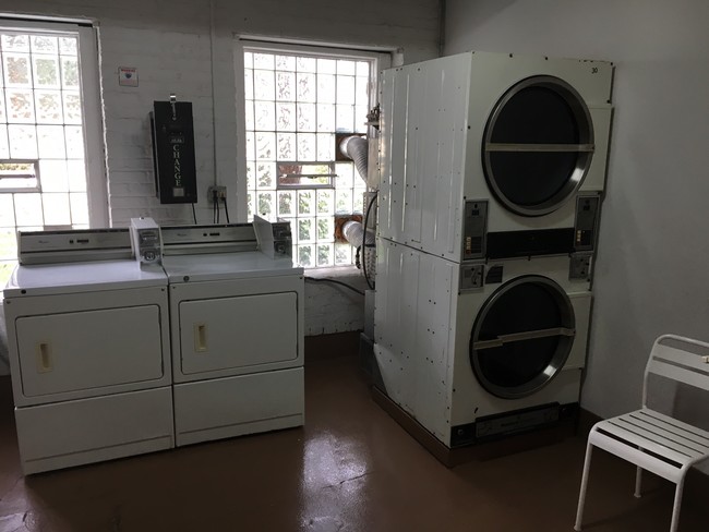 Laundy - Windsor Apartments