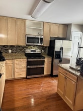 Building Photo - 106 Barrows Ct