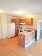 Building Photo - 97 N Winooski Ave