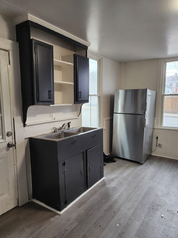 Building Photo - 16 3rd St