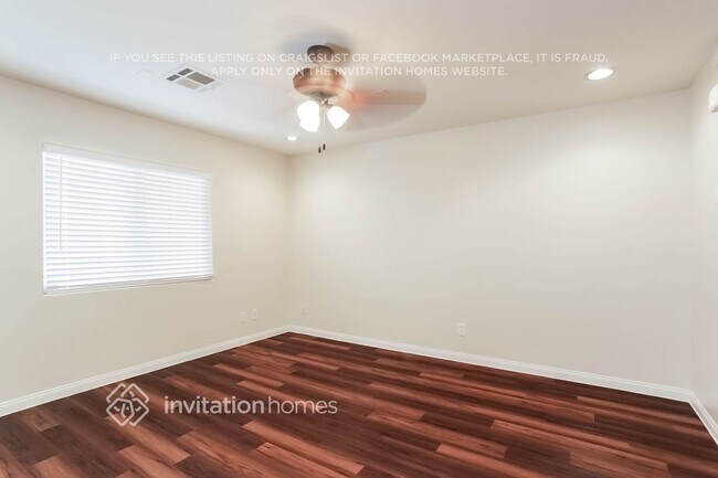 Foto del edificio - 10631 Gibbous Moon Dr