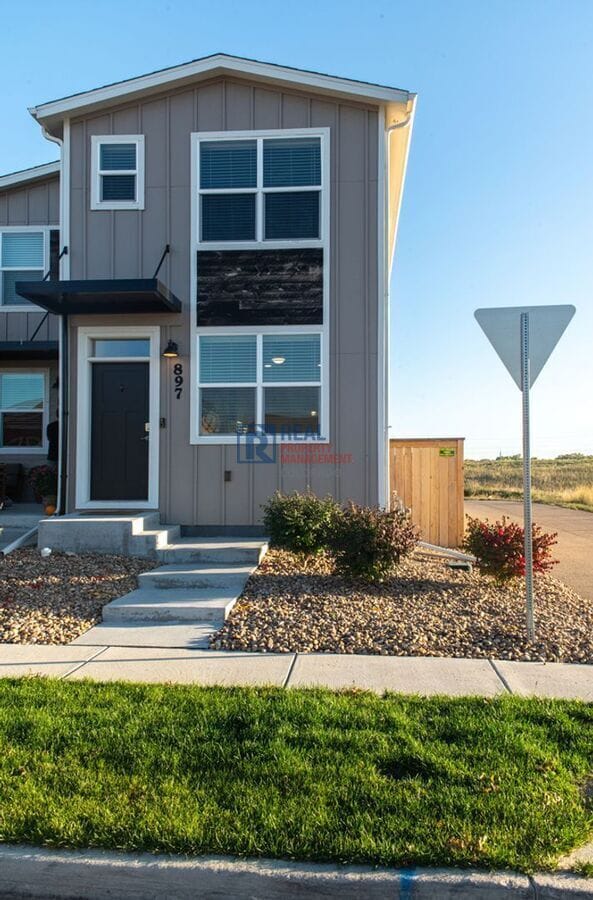 Photo - 897 Great Plains Ave Townhome