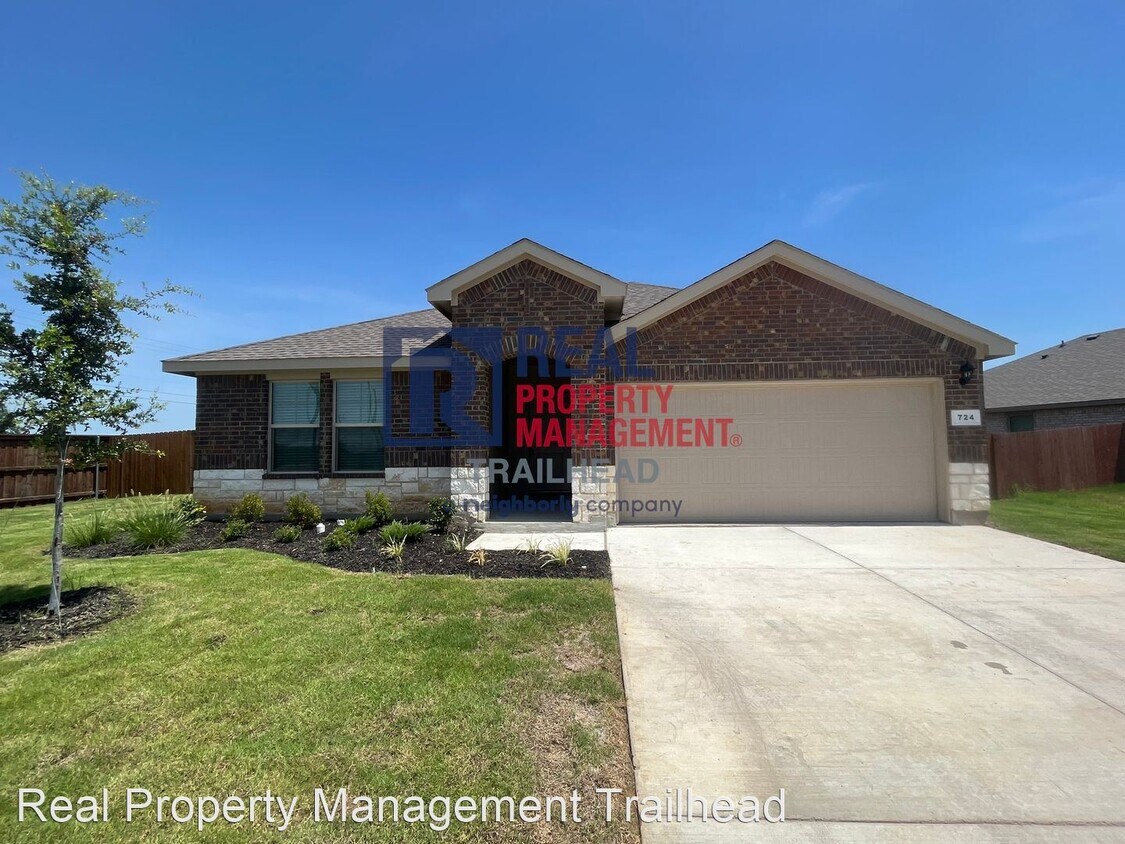 Primary Photo - 4 br, 2 bath House - 724 Durango Ln