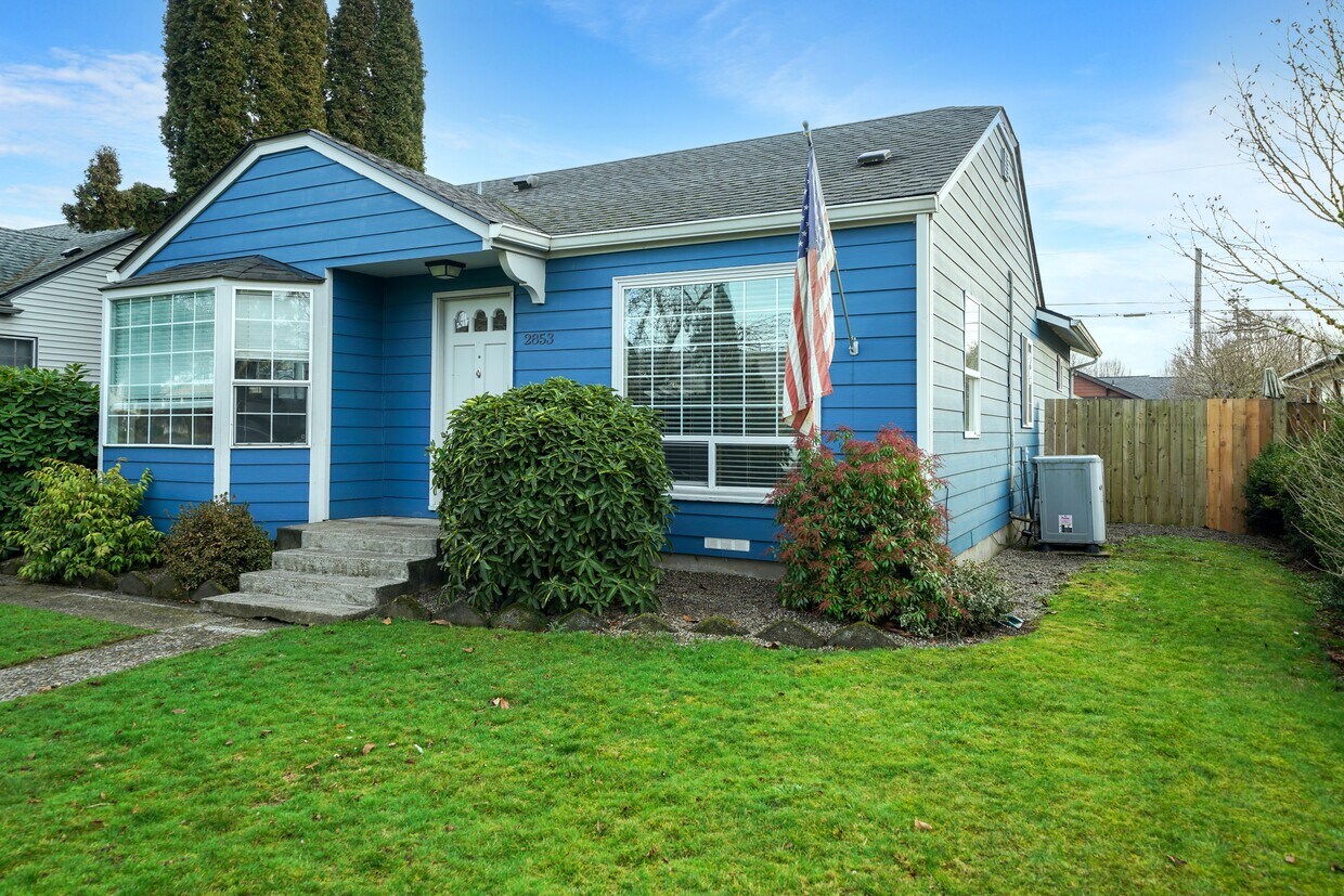 Primary Photo - 2853 Florida St