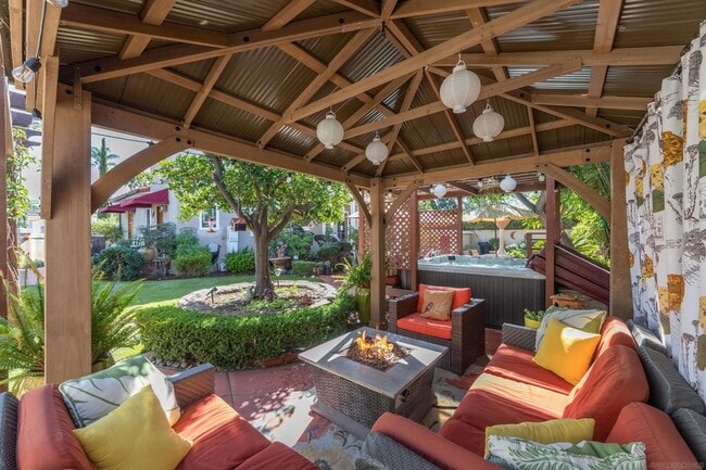 Photo - 625 4th St House