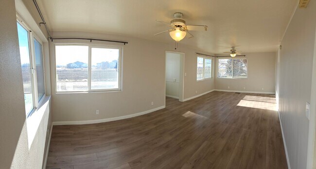 Foto del edificio - McD--445