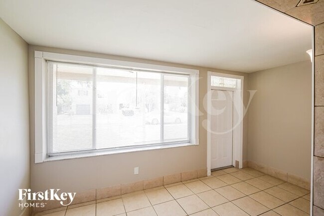 Foto del edificio - 530 S 28th Ave