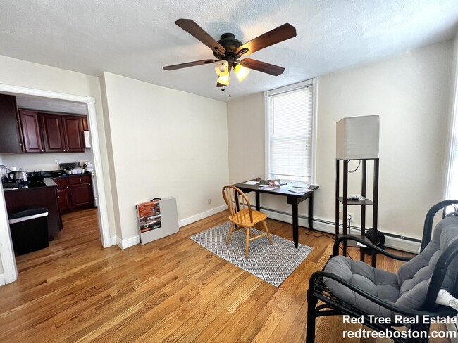 Building Photo - 14 Leverett St
