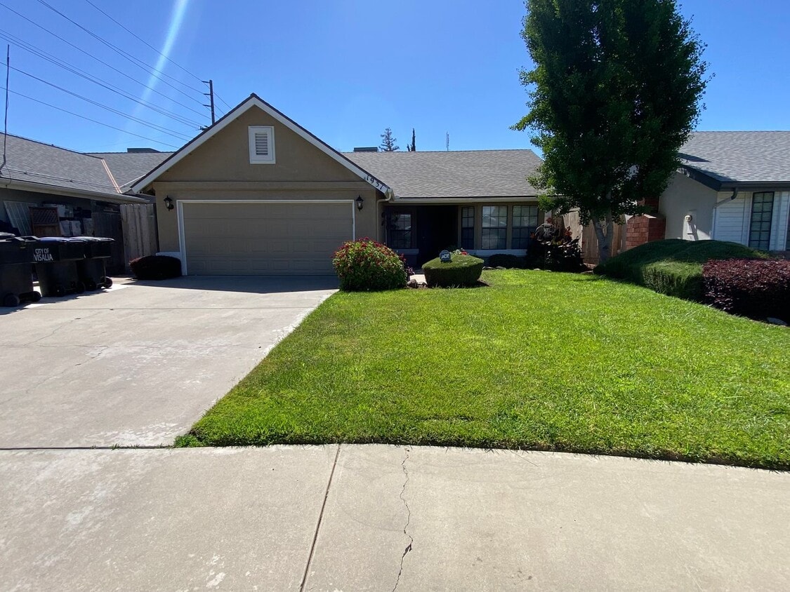Primary Photo - SW Visalia Home coming soon!