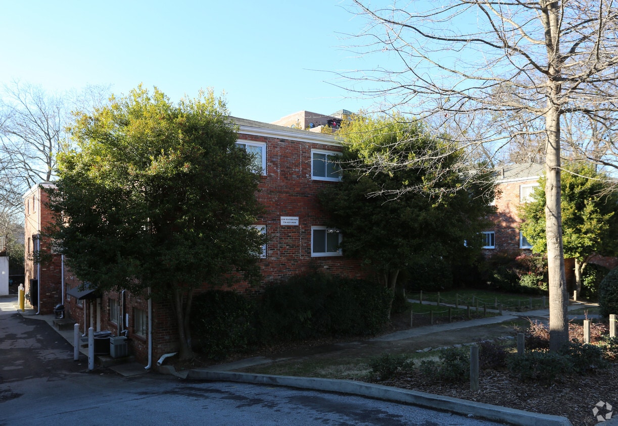 Building Photo - Mathieson