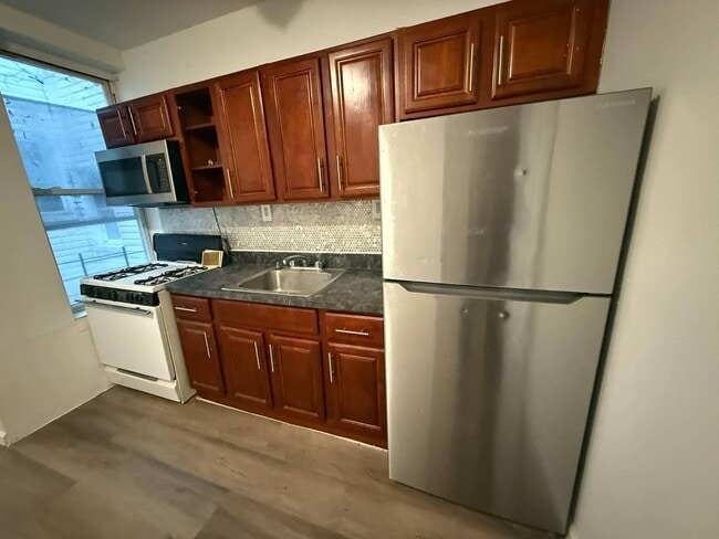 Foto del edificio - 92 Fountain Ave