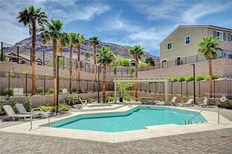 Building Photo - 305 Quail Dove Ave