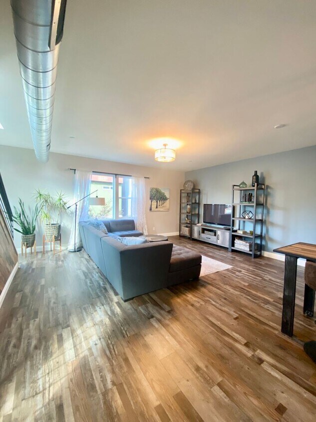 Foto principal - 2 br, 2.5 bath House - 796 Ferrite Court