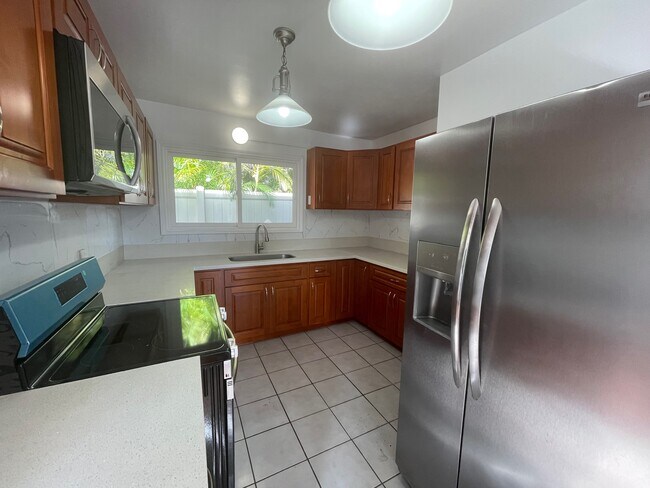 Main house kitchen - 255 Oneawa St