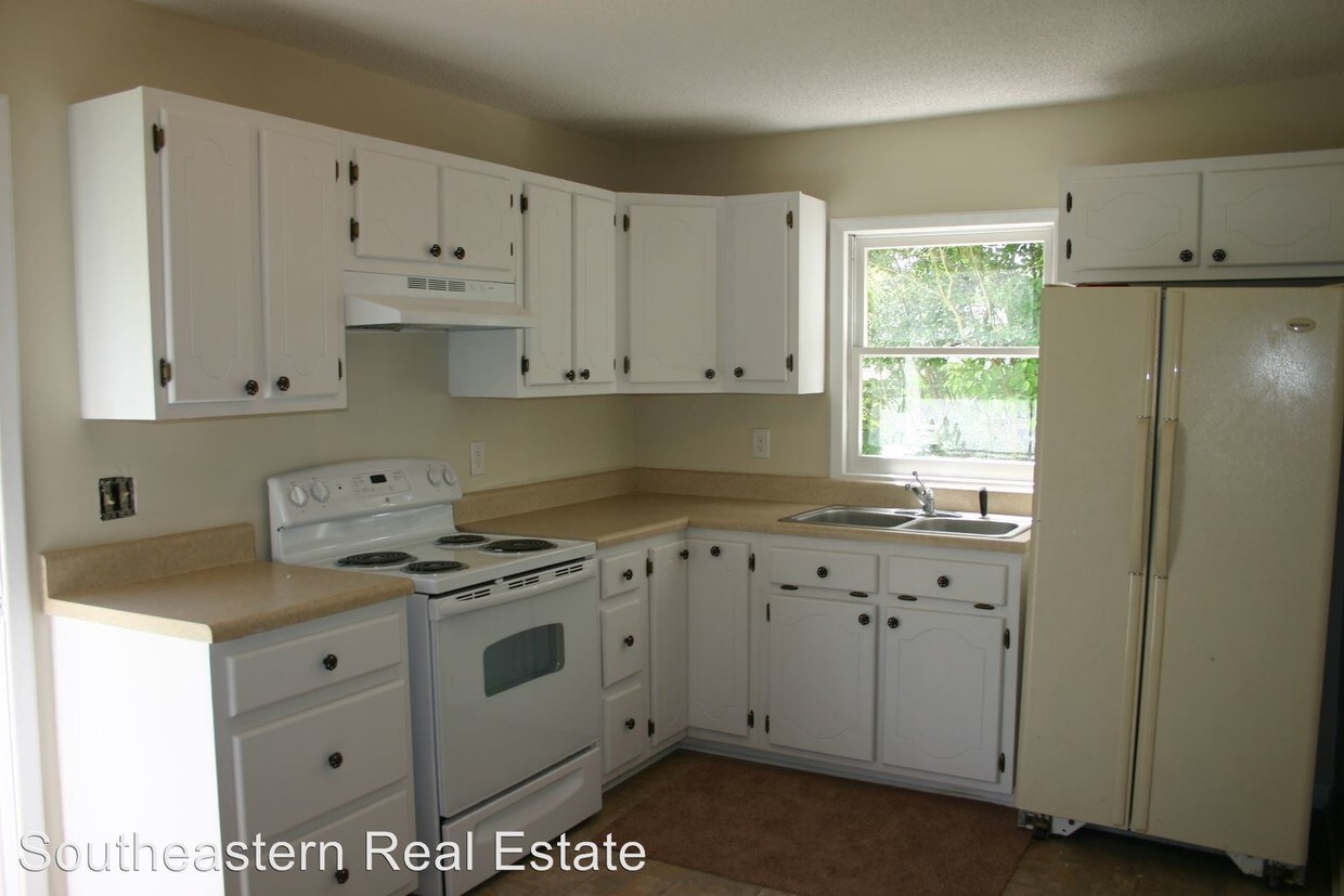 Foto del edificio - 2 br, 1 bath Apartment - 402 S Smith Street