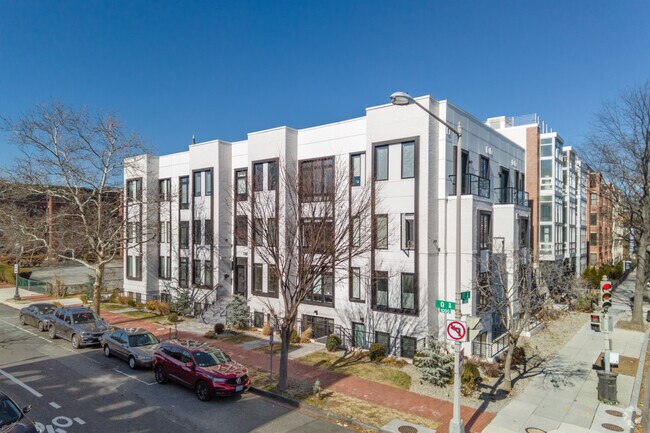 Foto del edificio - 1101-1109 Q St NW