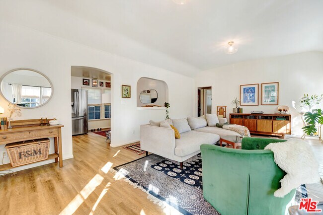 Foto del edificio - 4385 Scandia Way