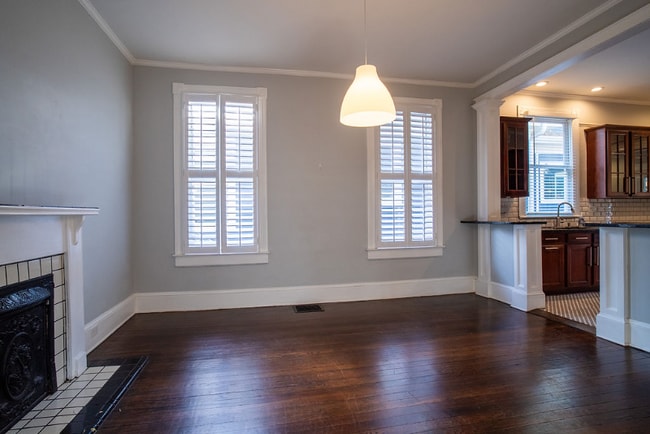 Building Photo - 758 Lake Ave NE