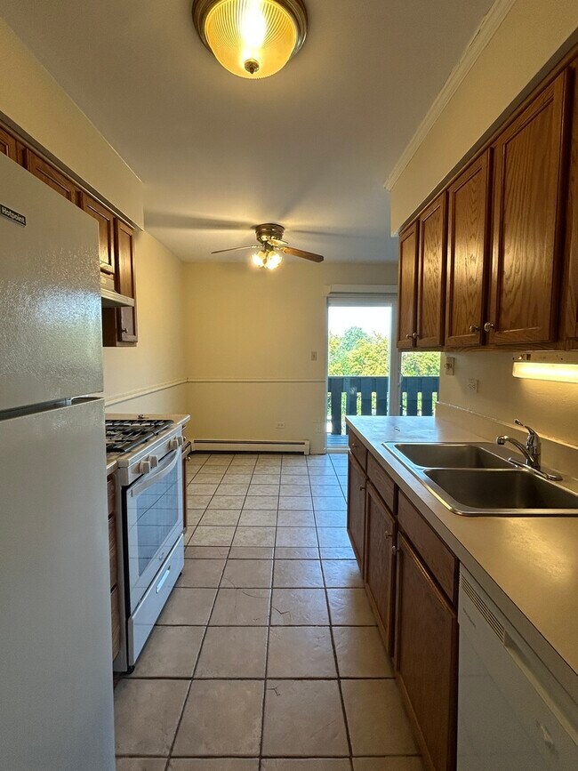 Foto del edificio - 1077 Dickens Way