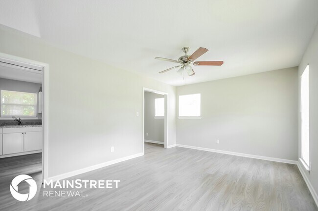 Building Photo - 2834 Micmac Dr