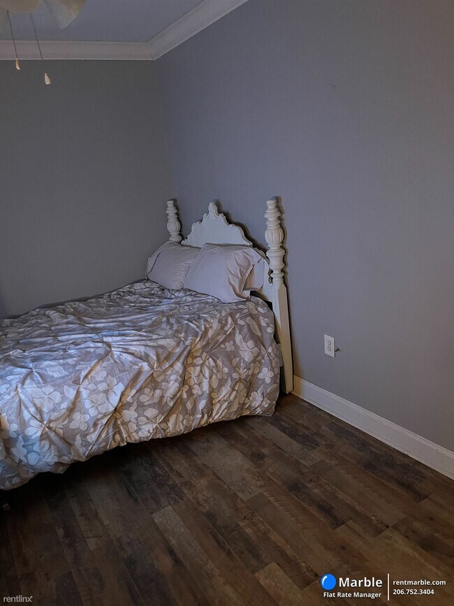 Foto del edificio - 3 br, 1.5 bath House - 1916 S Front St