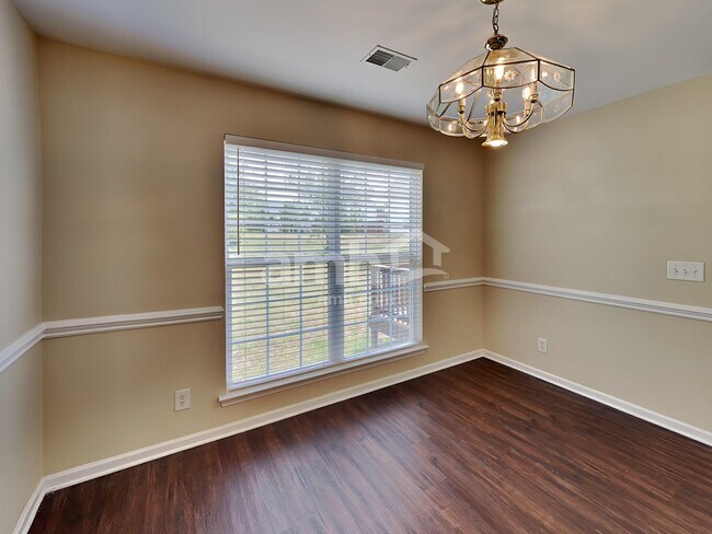 Building Photo - 1442 Saddle Brk