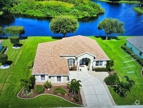 Building Photo - 887 Clear Lake Dr