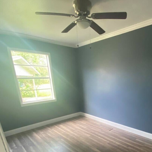 501 W Front Ave, Orange, TX 77630 House Rental in Orange, TX