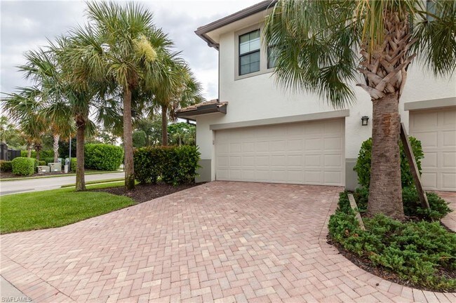 Building Photo - 1359 Artesia Dr W
