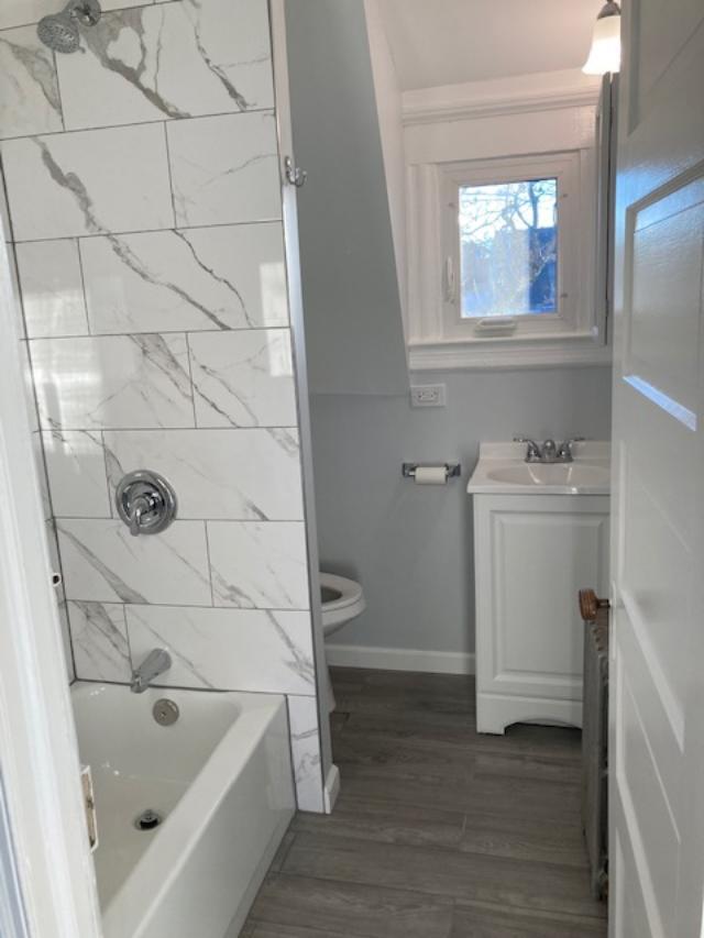 new bathtub, sink and tiles - 268 Valley St