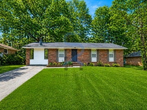 Building Photo - 1433 Iron Gate Blvd