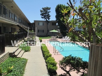 Primary Photo - 3910 Emerald St