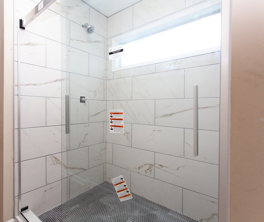 Master Shower - 6313 Wynfrey Pl
