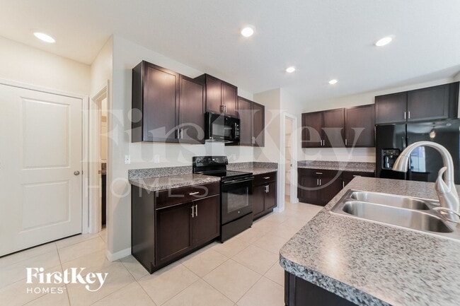 Foto del edificio - 10215 Cool Waterlily Ave