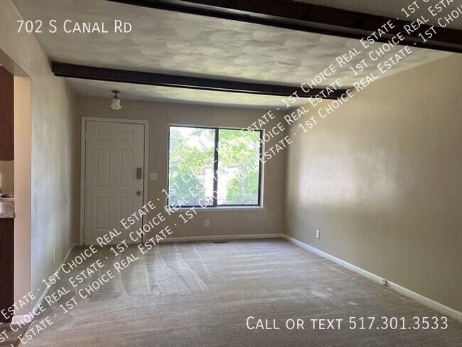 Foto del edificio - 2-BDR 1-BTH Duplex - West Lansing - Grand ...