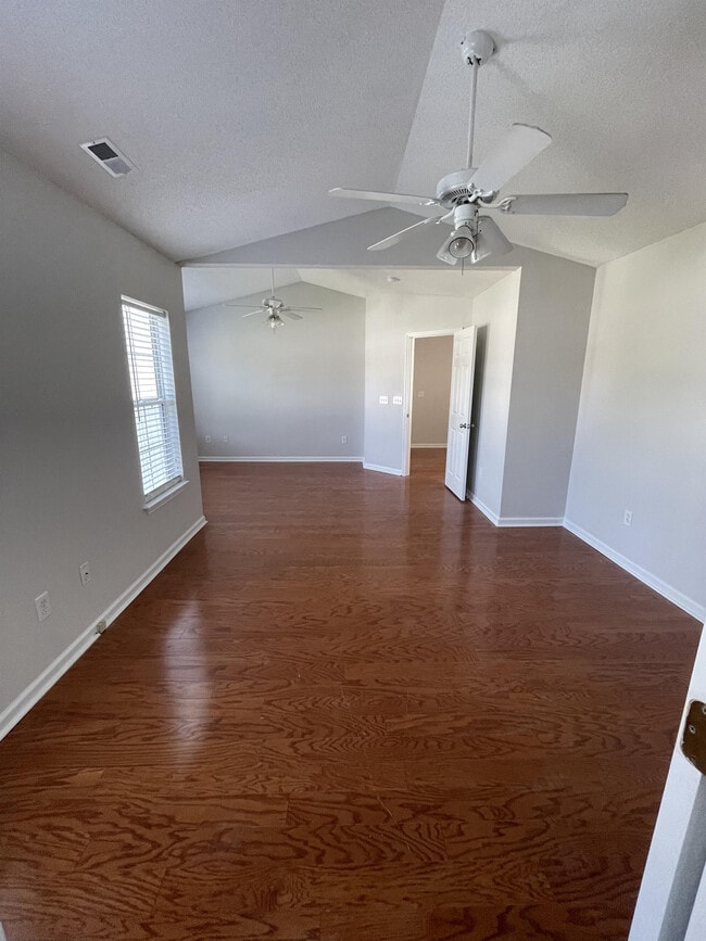 Building Photo - 2704 N Holmes Ct