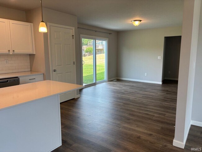 Foto del edificio - 54271 Stonebridge Dr