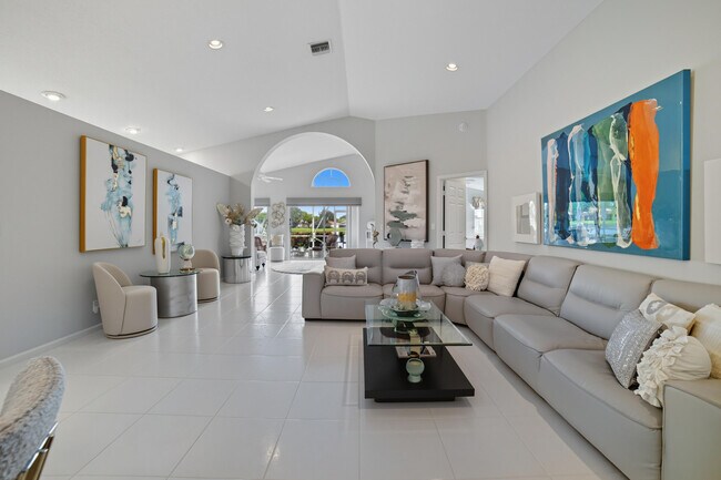 Foto del edificio - 12573 Coral Lakes Dr